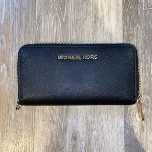 Small Michael Kors Wallet